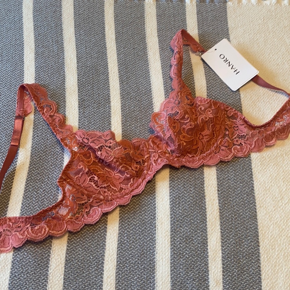 Hanro lace bralette (NWT)